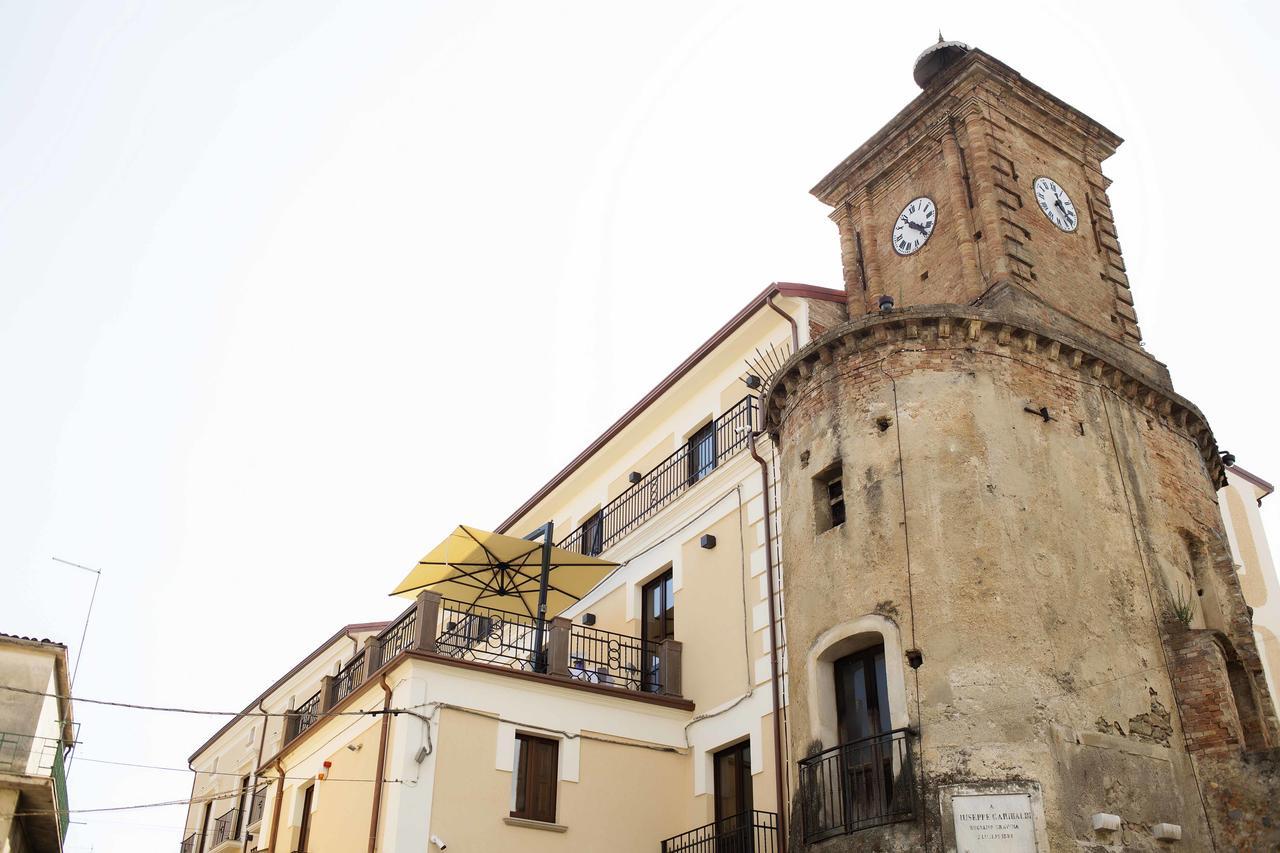 Hotel Palazzo Salerno Roggiano Gravina Eksteriør billede